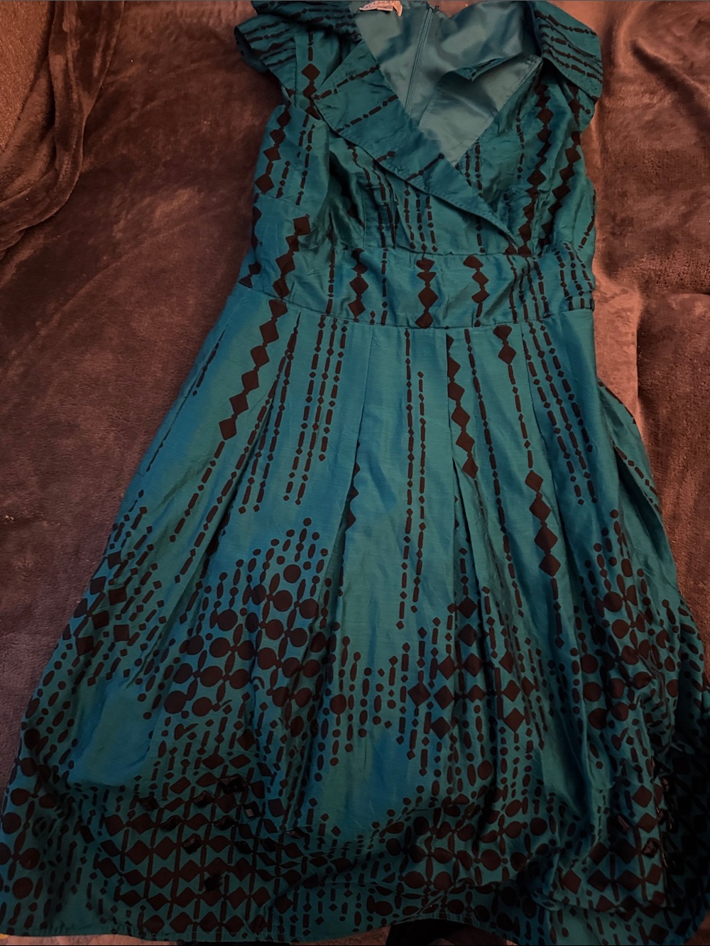 Kay Unger Teal and Black Printed Ruffle V-Neck Midi Dress